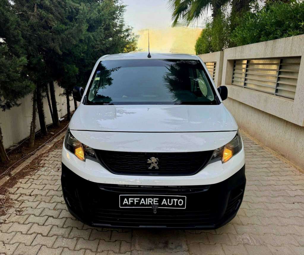 đ„ PEUGEOT PARTNER 2022 DIESEL đ„
Affaire Auto On accepte l'échange des voitures