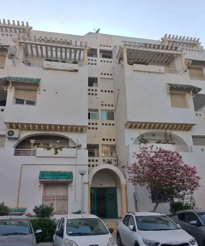 S+2 cité Hedi Nouira unique