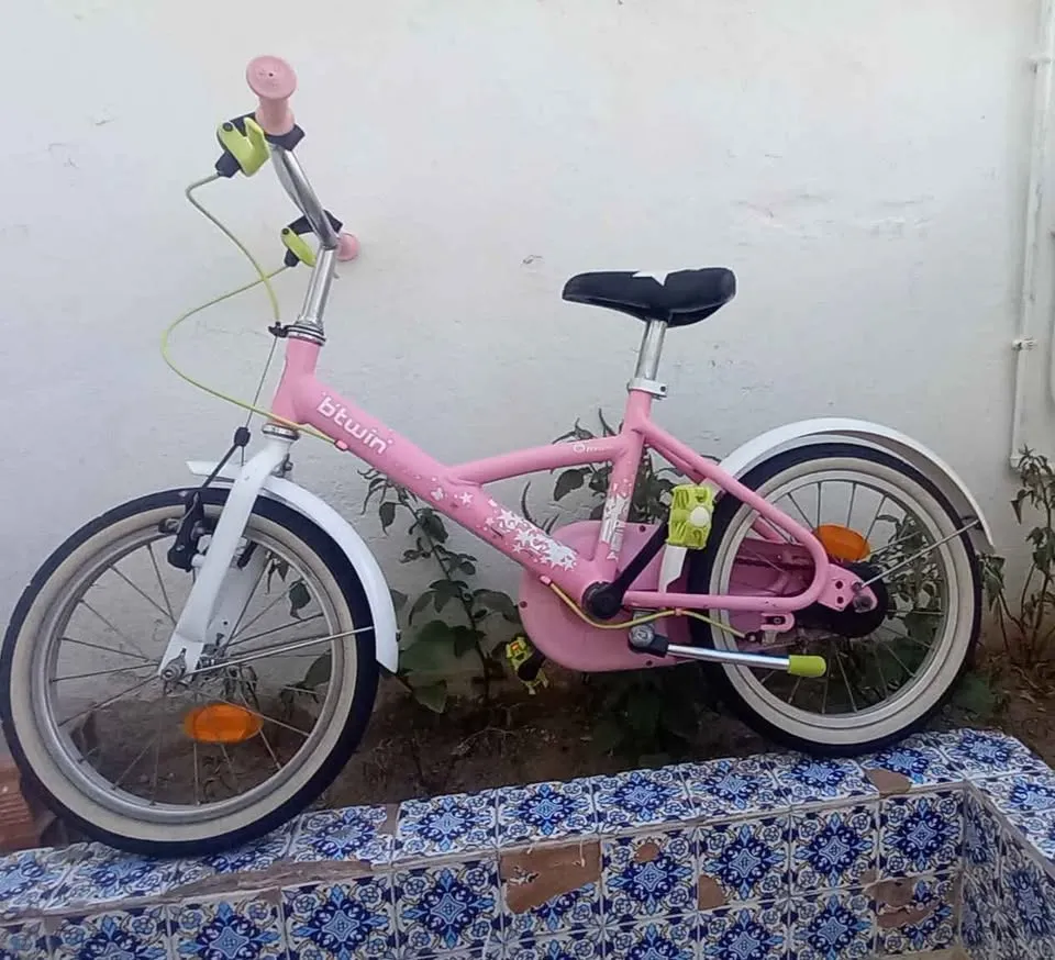 Velo Btwin 16 pouce fille Neuf