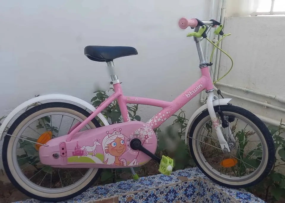 Velo Btwin 16 pouce fille Neuf