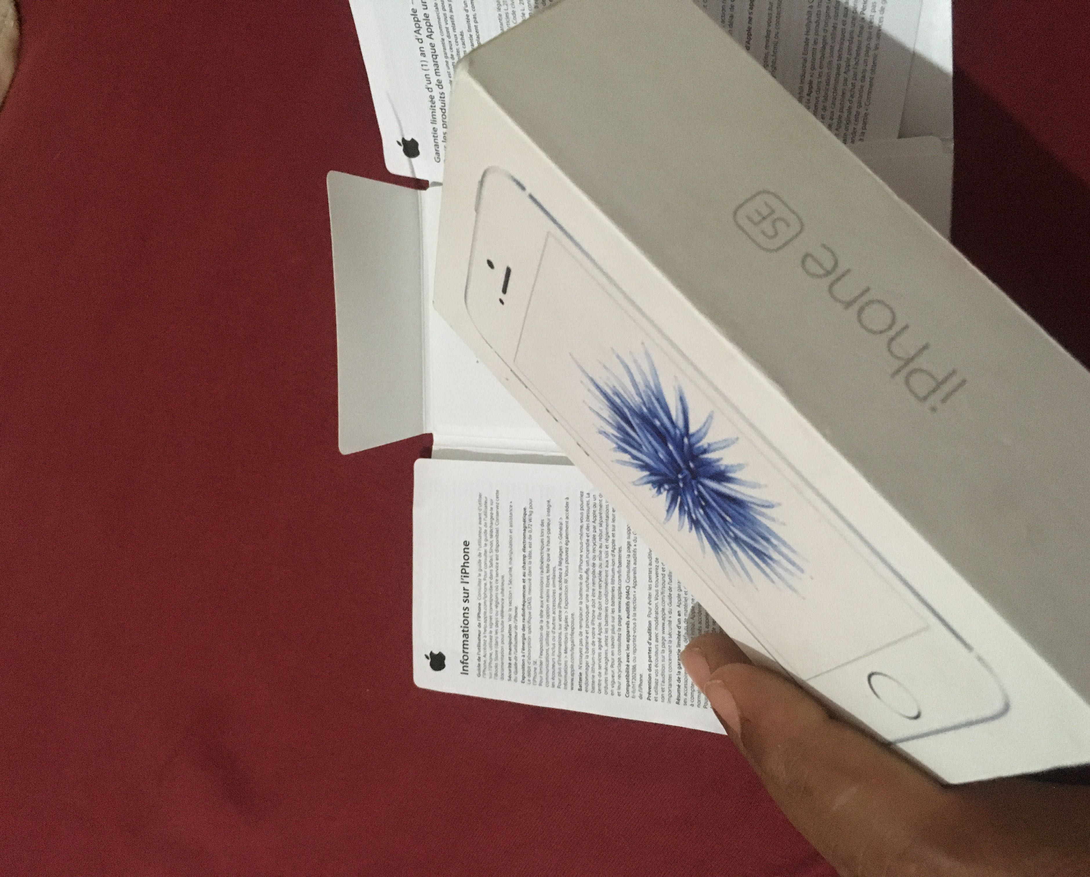 iPhone SE état batterie 77%