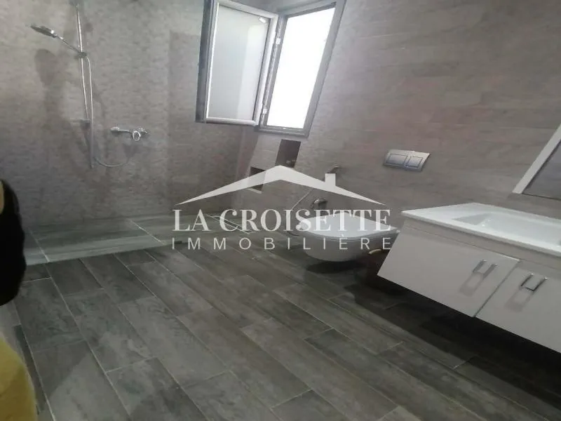 Duplex S+3 meublé à La Marsa ZDL0741