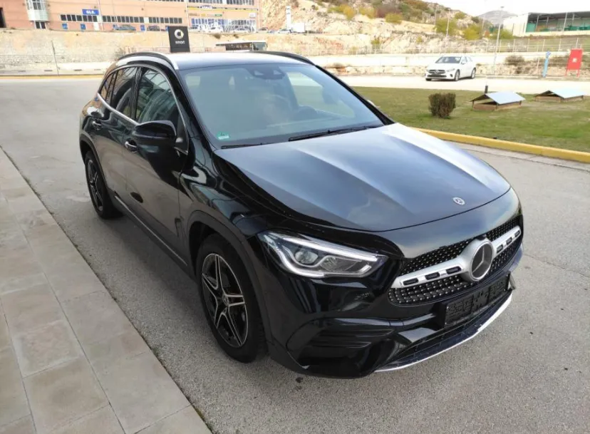 MERCEDES-BENZ GLA 200 AMG LINE – 22025