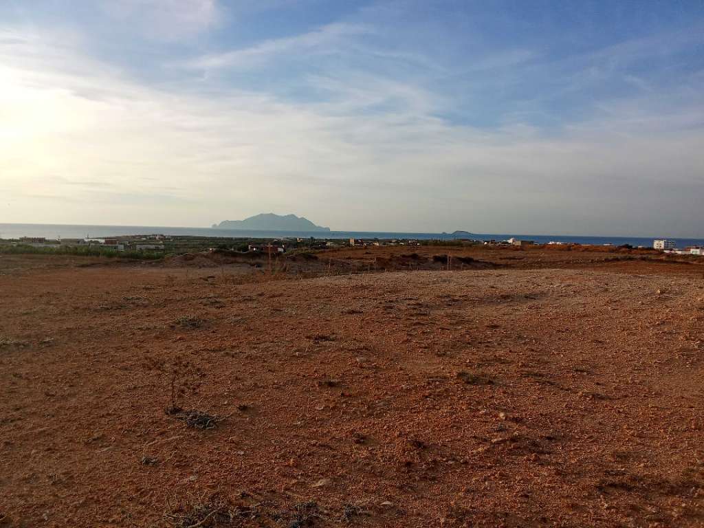 قطعة الأرض للبيع 2000م² قريبة من البحر يمكن بيع إبتداء من 200م² برج الصالحي الهوارية 