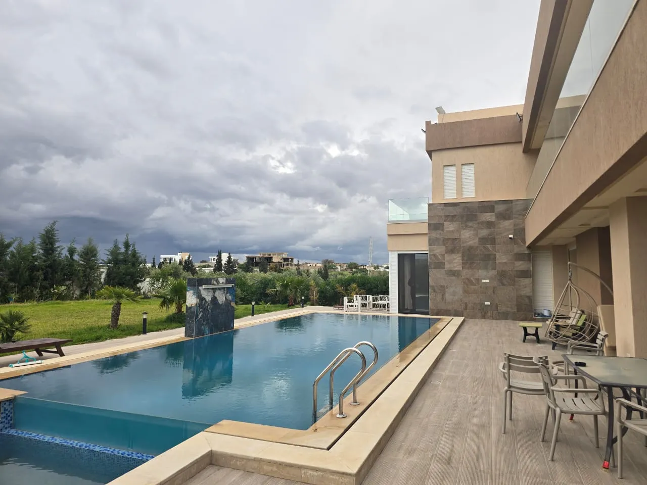 Magnifique villa avec piscine à RMILA pré Mall of Sousse