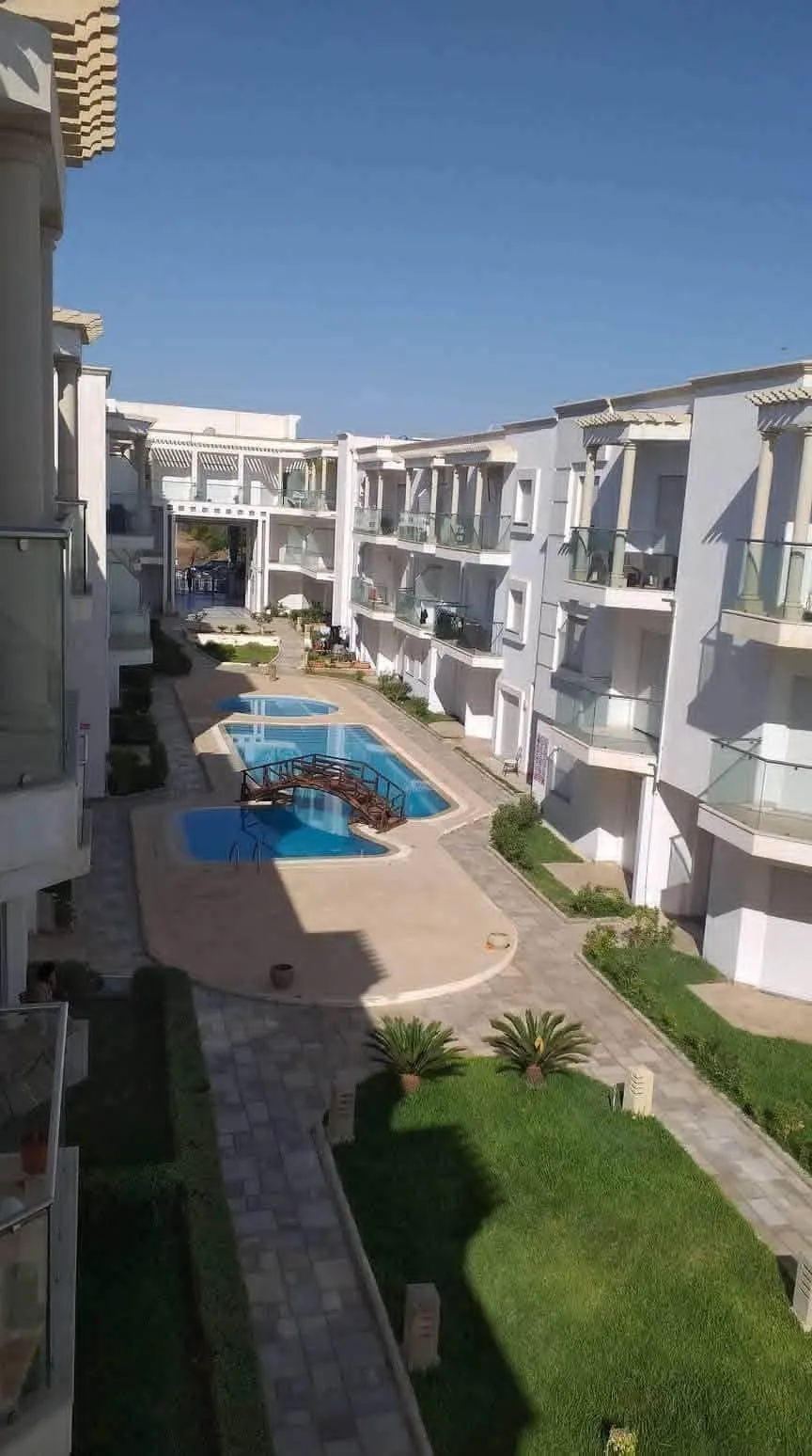 À vendre S+2 pieds dans l’eau – pied dans l'eau 📍 Chatt Mariem