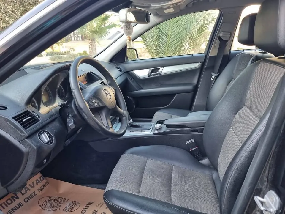 Mercedes-Benz C180 (W204) للبيع