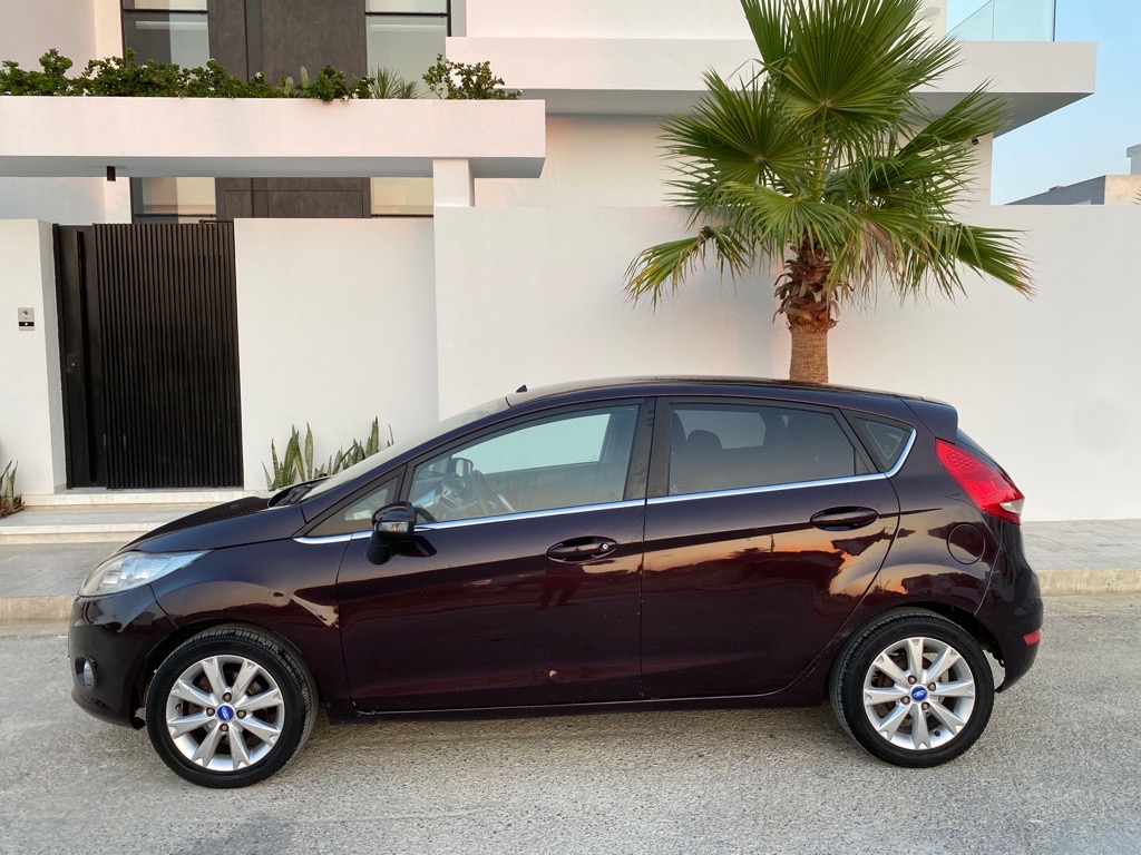Ford fiesta titanium premiere main