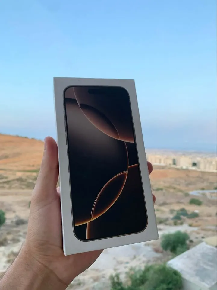 iPhone 16 Pro max 256Gb cacheté