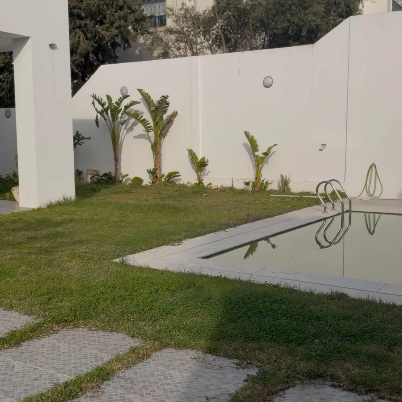  À louer – Villa S+5 très haut standing à Borj Touil, Ariana