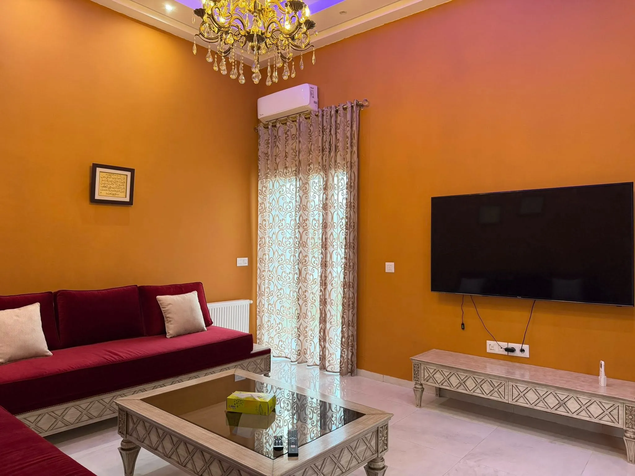  À louer – Villa S+5 très haut standing à Borj Touil, Ariana