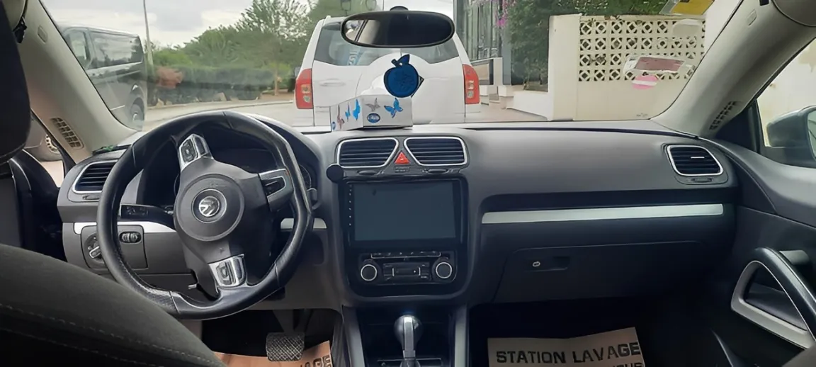 Volkswagen Scirocco 1.4 TSI Sport , Toit Ouvrant , Caméra de recul + Capteurs de stationnement