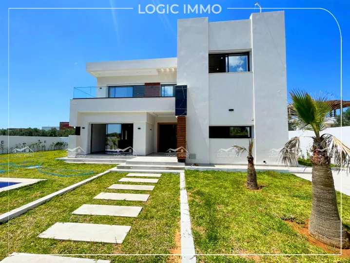 A vendre une villa S+4 située à sidi Hamed Hammamet