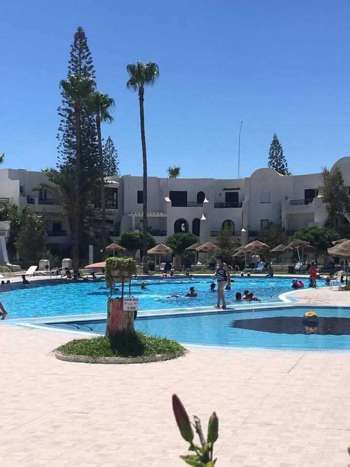 De appartement s3 et s1 pied dans léau marina kantaoui