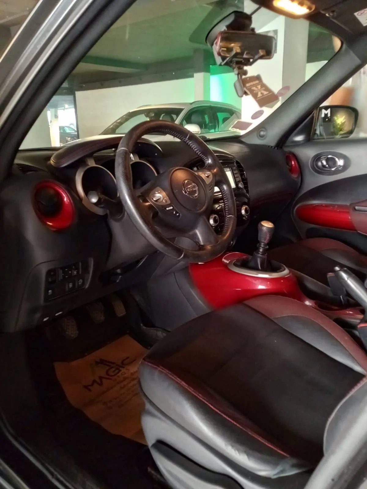 NISSAN JUKE