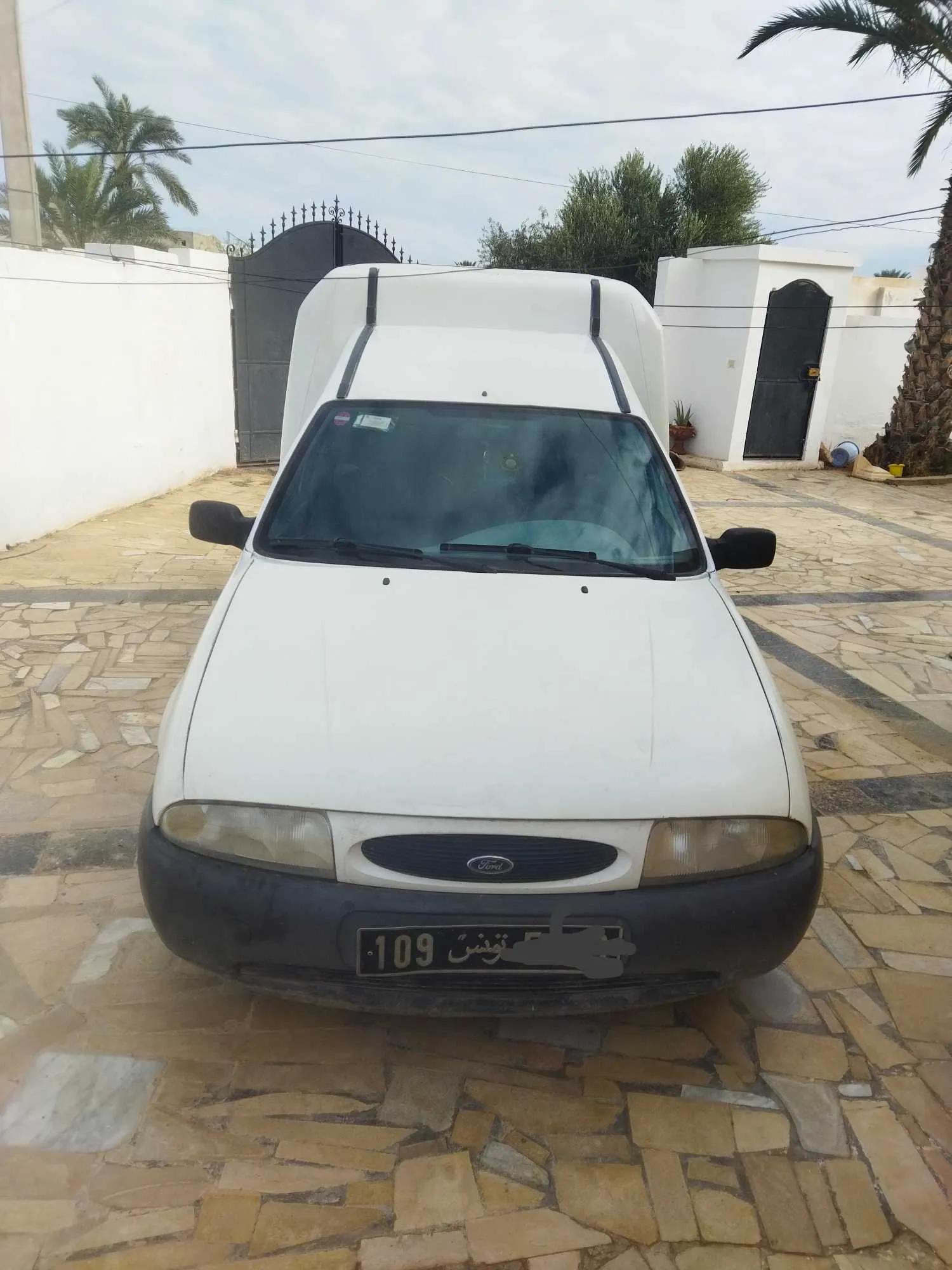 Ford courrier 