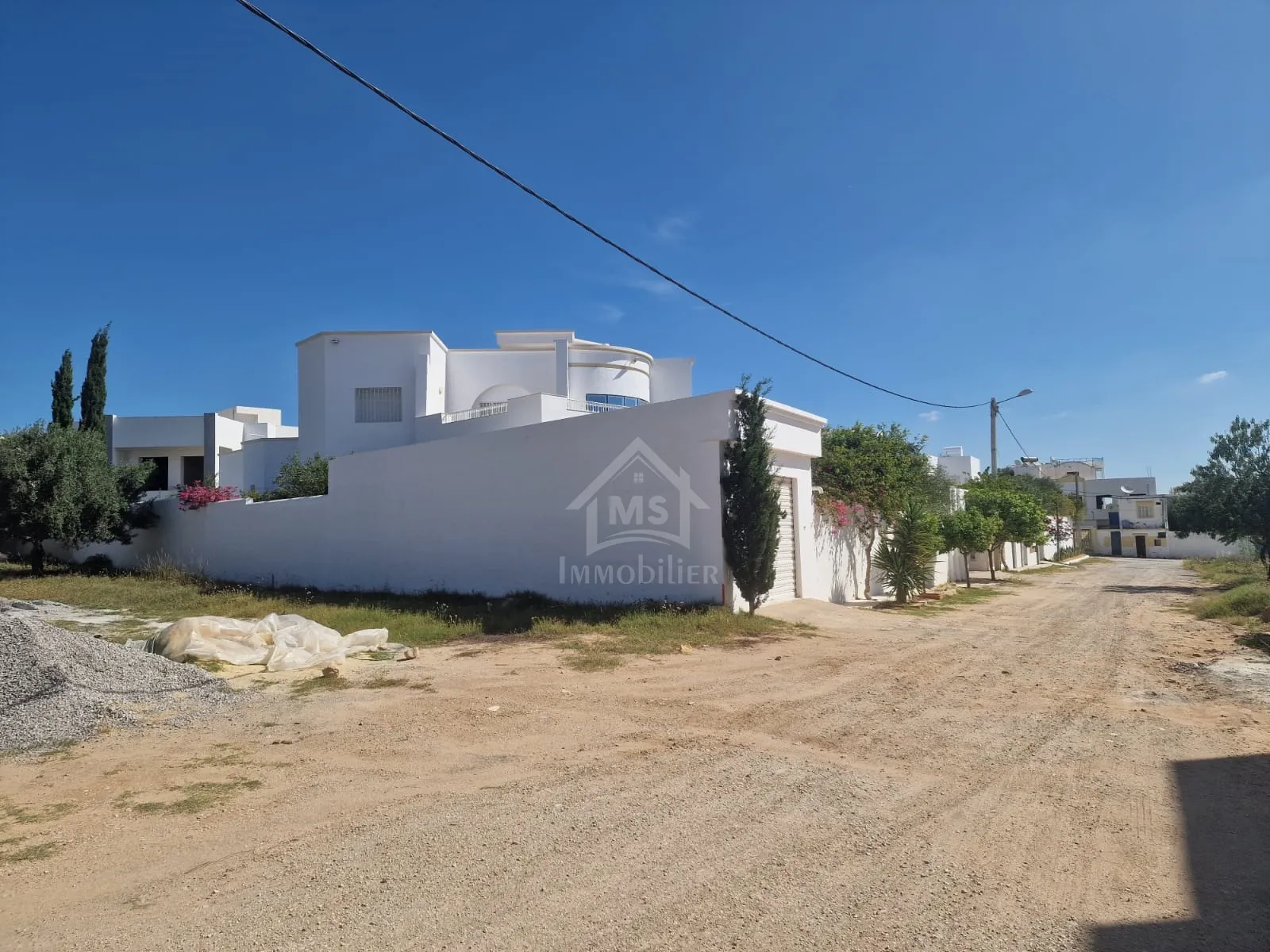 Villa encours de construction à Mrezga à vendre 51355351