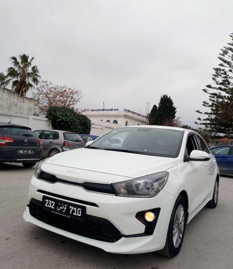 KIA RIO PREMIERE MAIN 