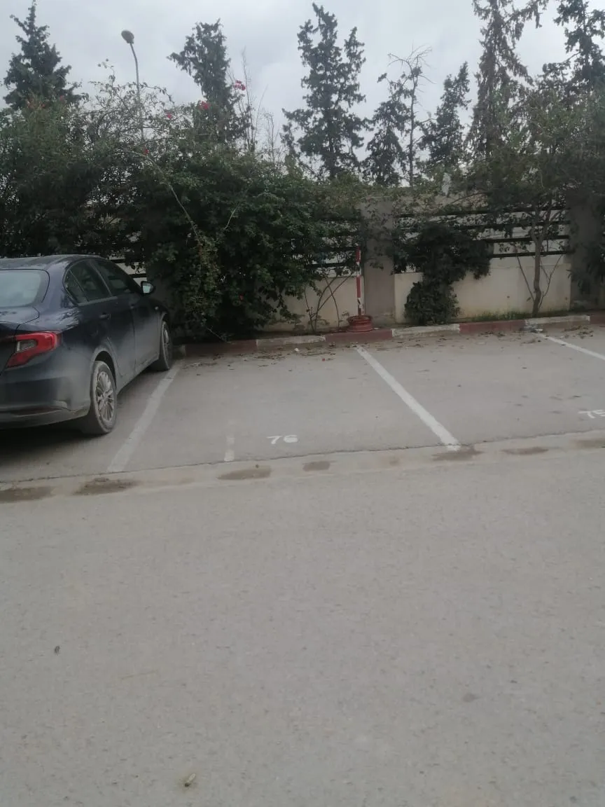 a LOUER UN APPARTEMENT S+4 A 3EME ETAGE