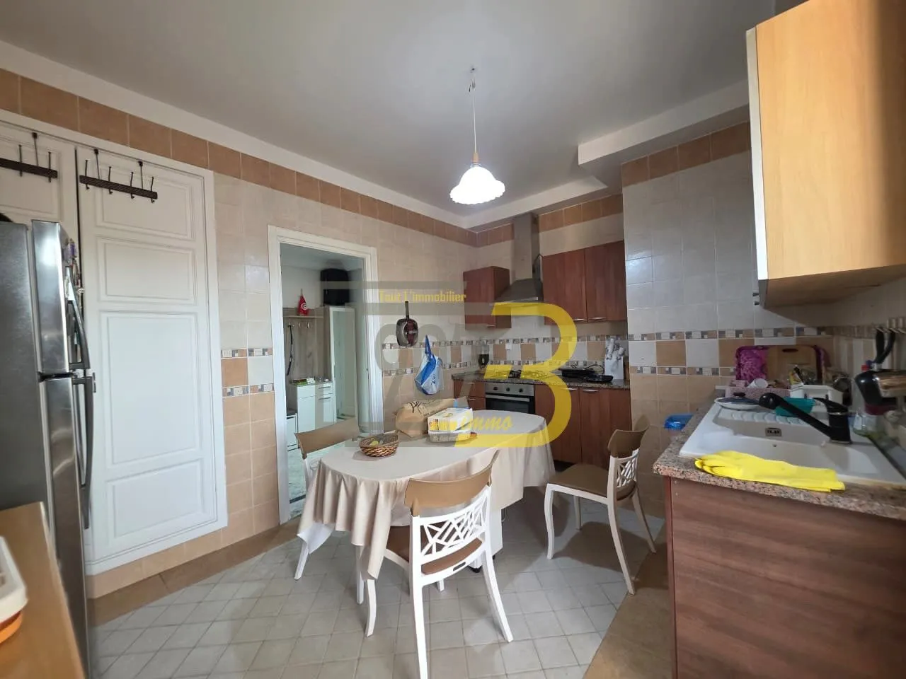 A vendre un appartement s+3 à cité Ennasr