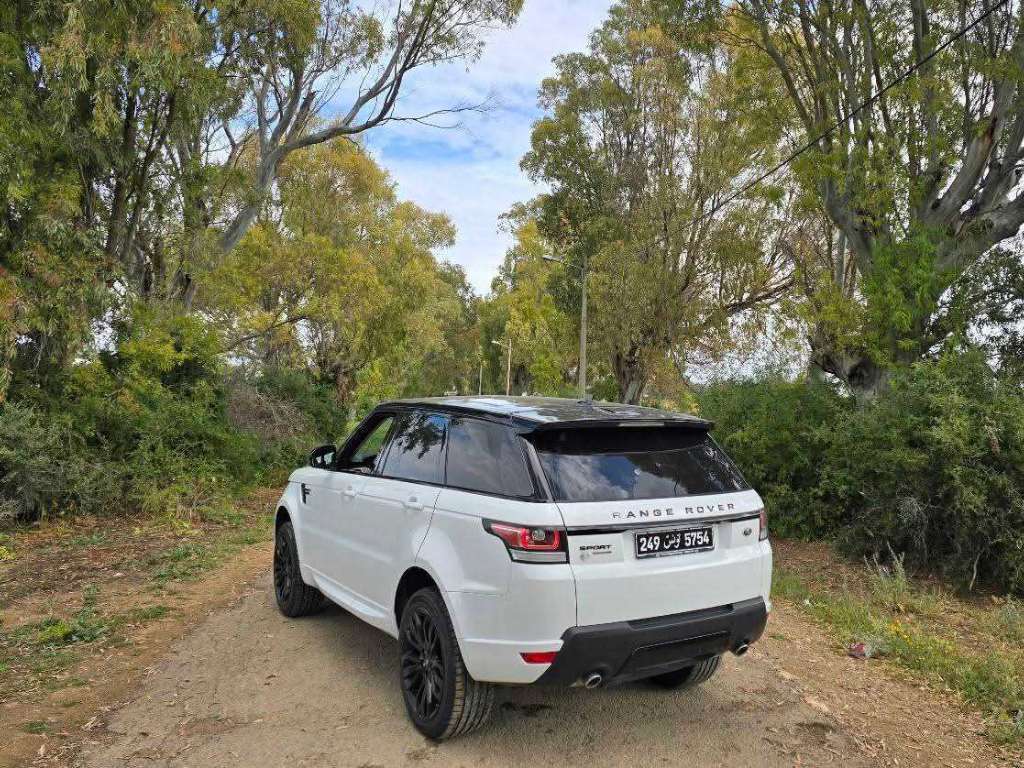 ⛔️ Range Rover Sport Hse diesel 3L 2016
On accepte l échange des voitures 53 100 007
Prix 190.000