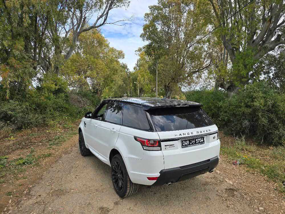 ⛔️ Range Rover Sport Hse diesel 3L 2016
On accepte l échange des voitures 53 100 007
Prix 190.000