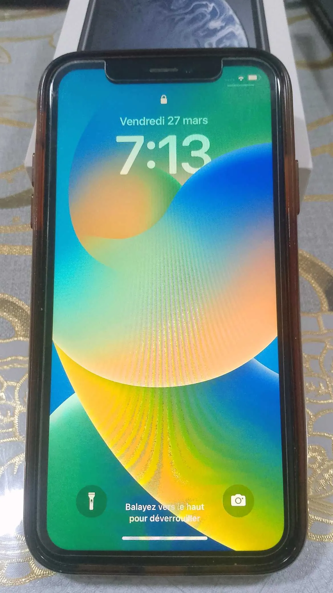 Je vends un iPhone XR acheté en 1ère main importé
