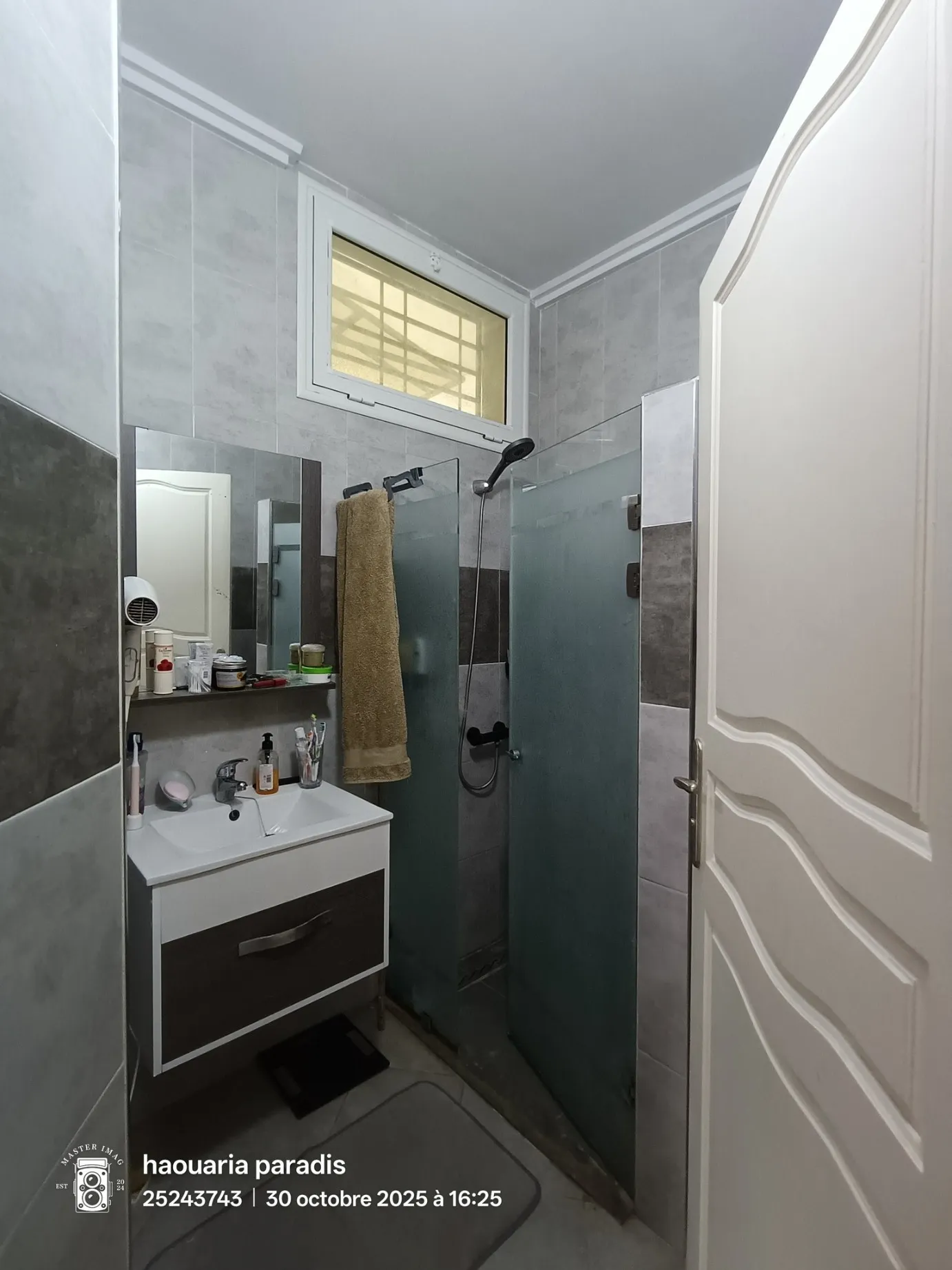 A vendre une Maison indépendante située au centre ville El Haouaria