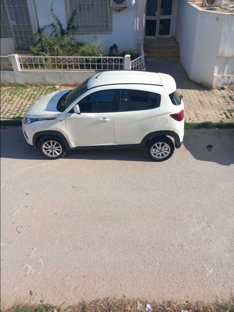 MAHINDRA K8 