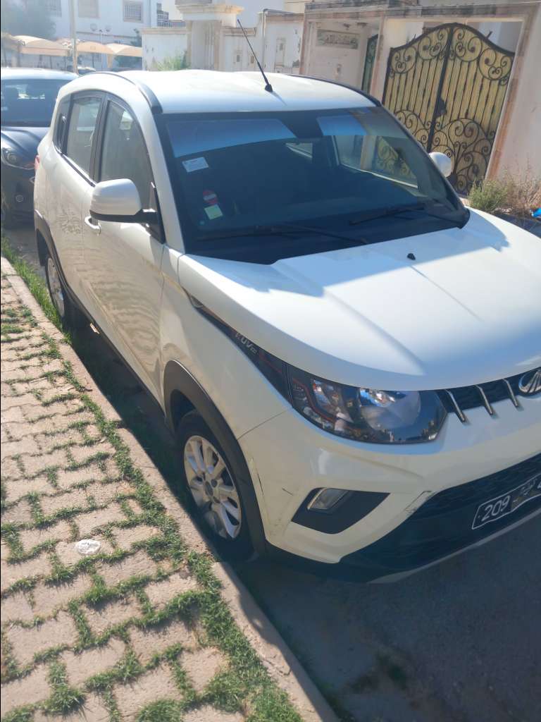 MAHINDRA K8 