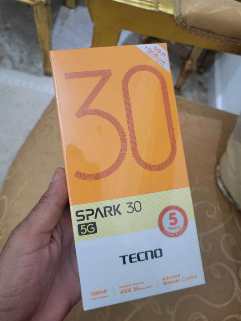 tecno spark 30 neuf  5g 