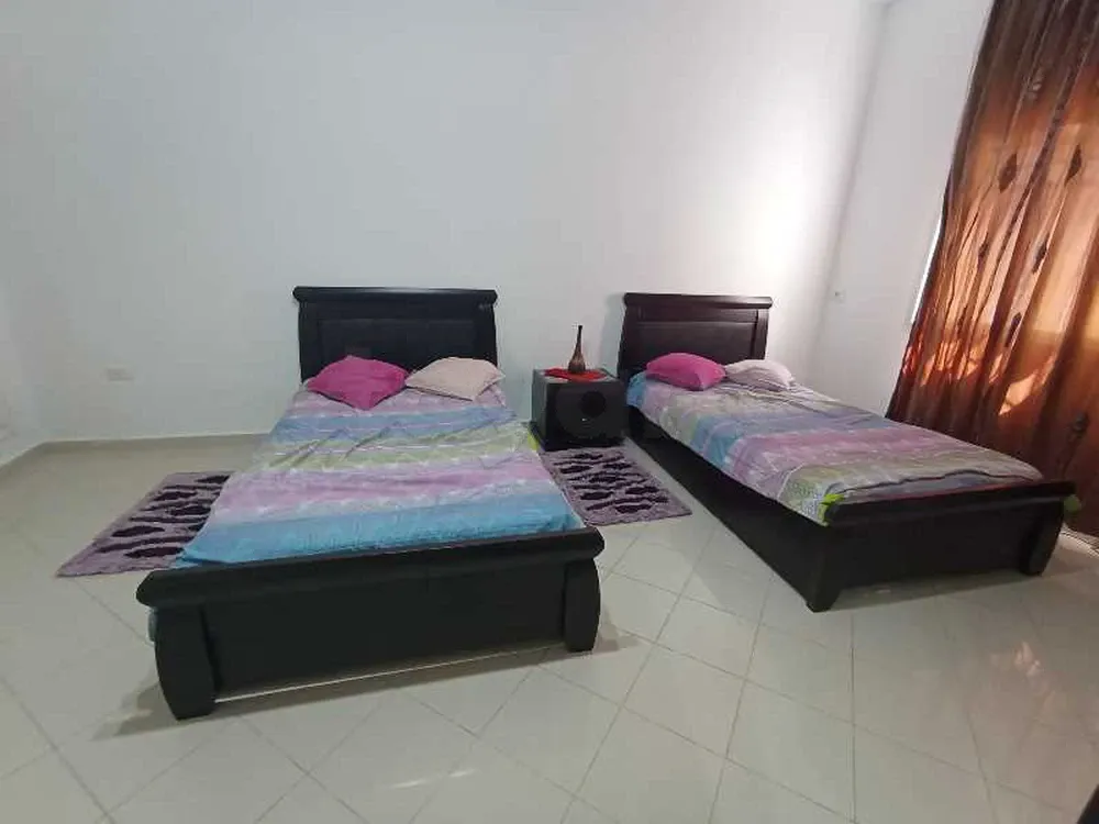 un étage villa S+1 bien équipé situé à Ariana