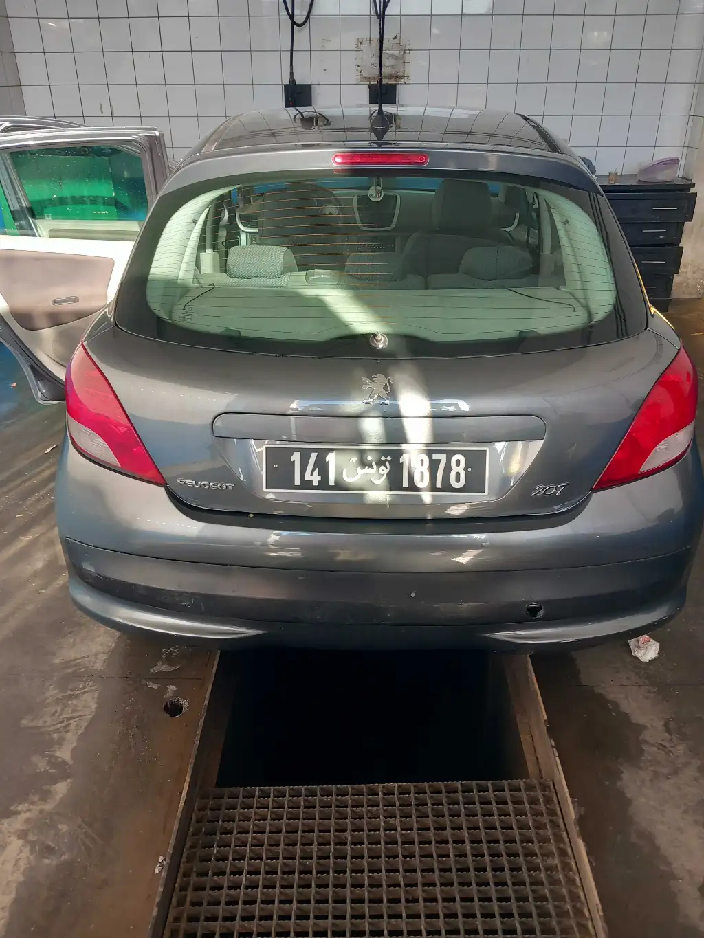 PEUGEOT 207