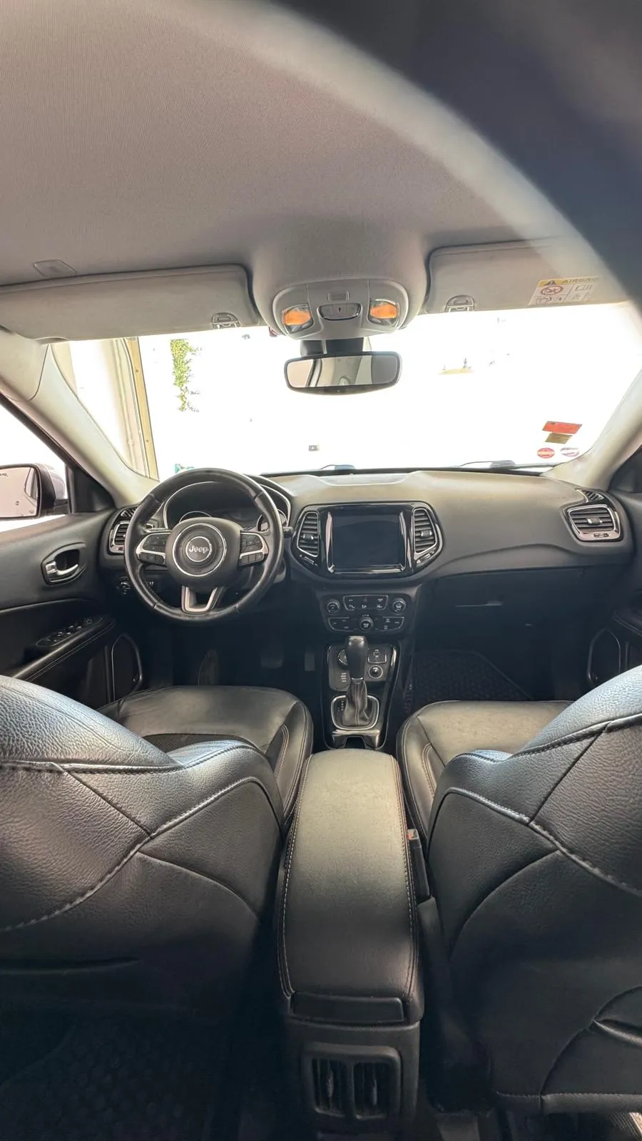 A vendre Voiture jeep compass 4X4 Bonne occasion à Hammamet
