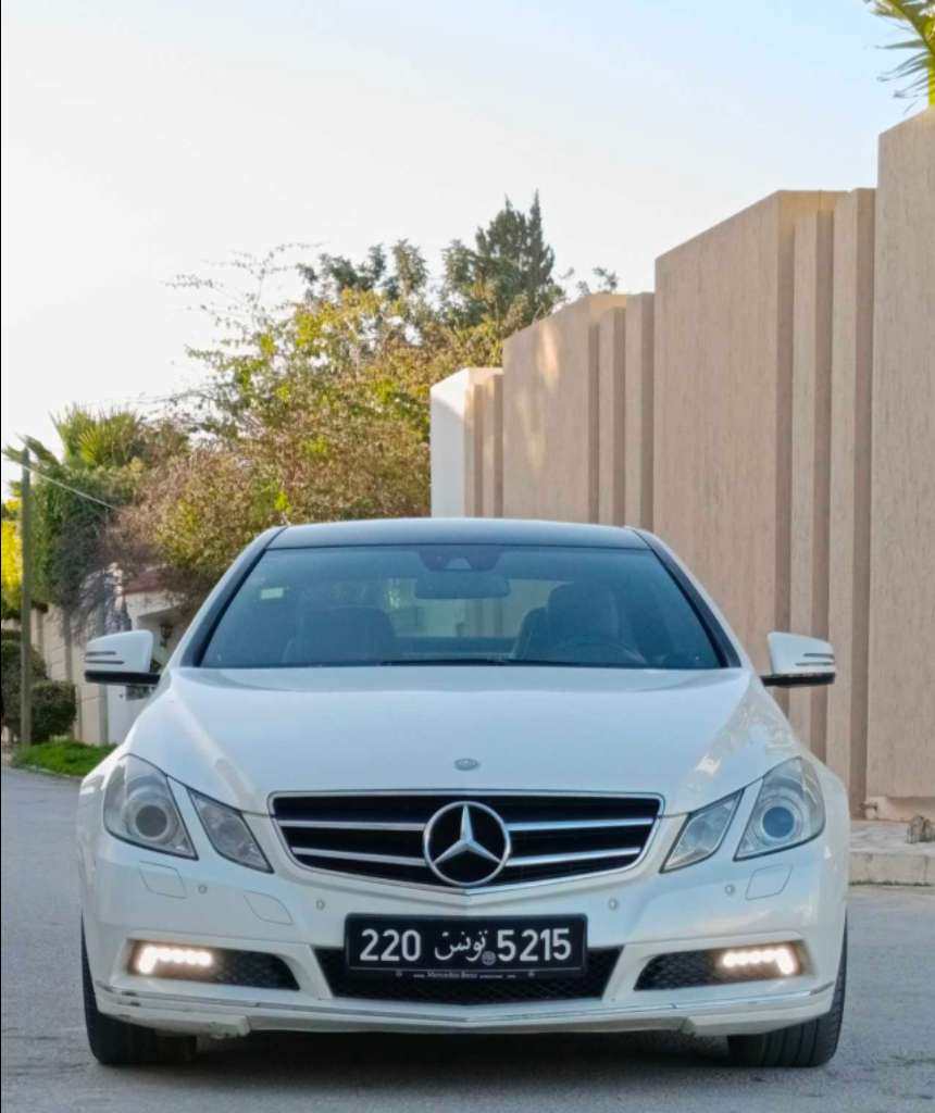 🚘 MERCEDES-BENZ Classe E250
 COUPE-Carlsson