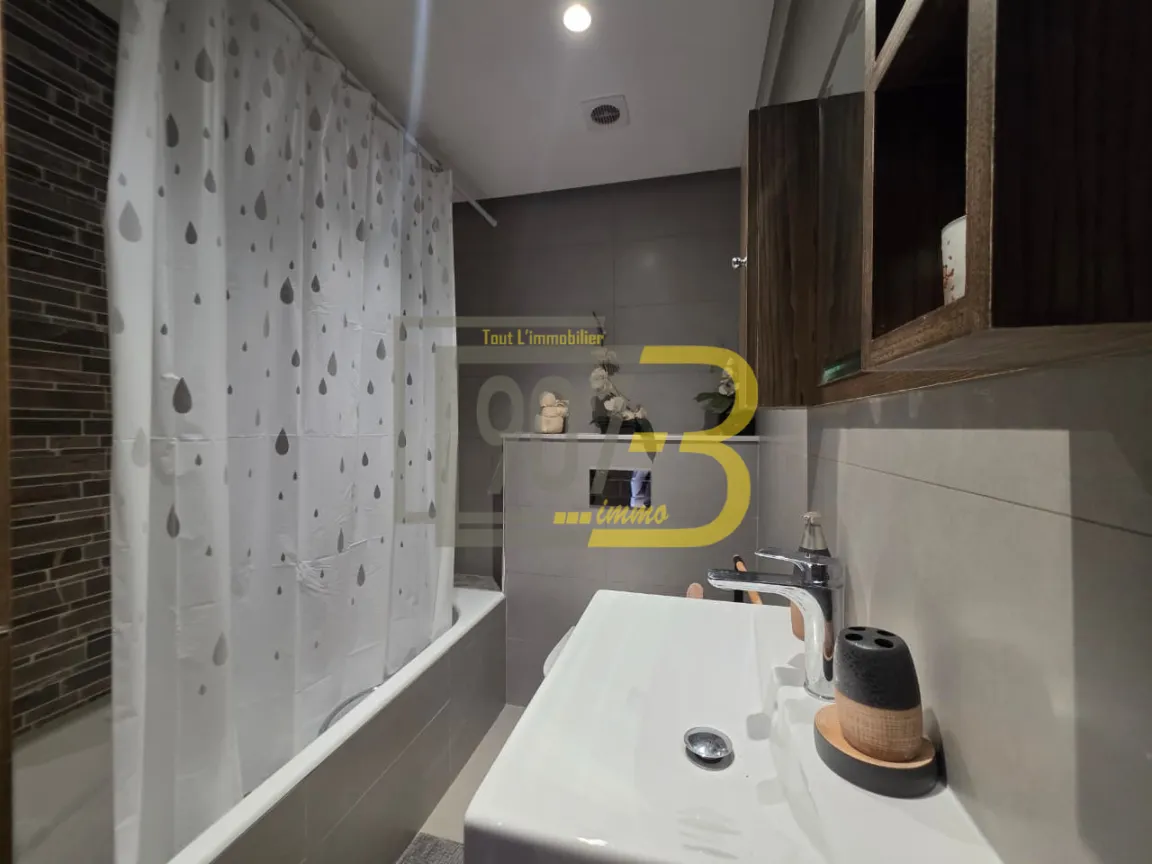  À louer En Exclusivité Appartement S+2 vide à Ennaser 2.