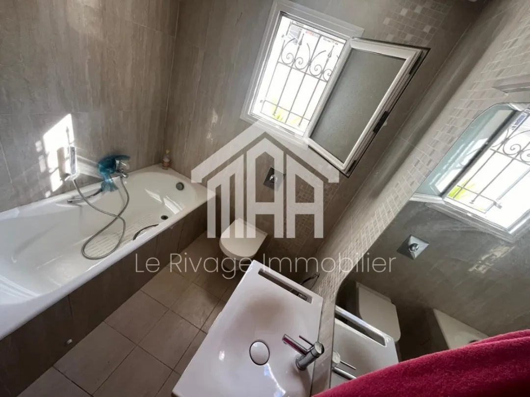 un appartement S+1 en rez-de-chaussée avec terrasse