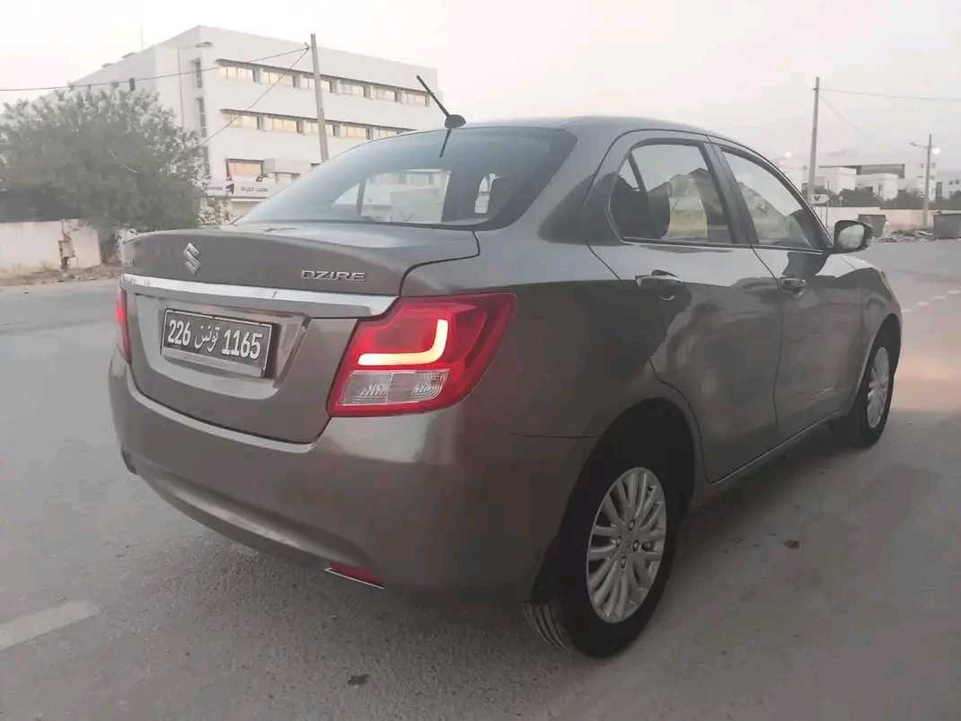SUZUKI DZAIR GL PREMIÈRE MAIN EN ÉTAT NEUF
