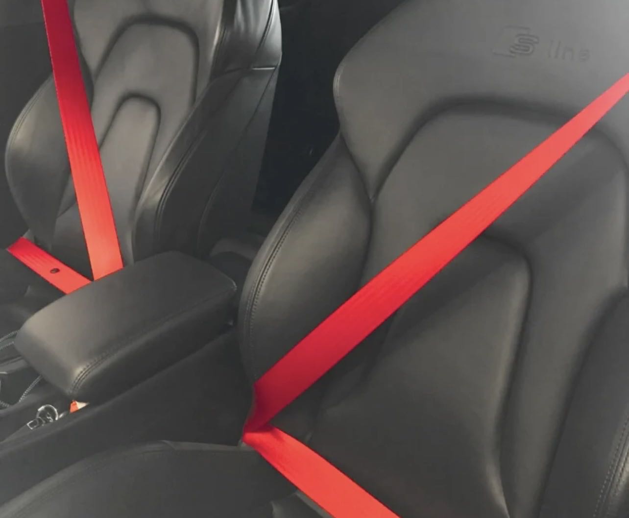 Kit ceinture sécurités en rouge 