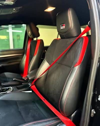 Kit ceinture sécurités en rouge 