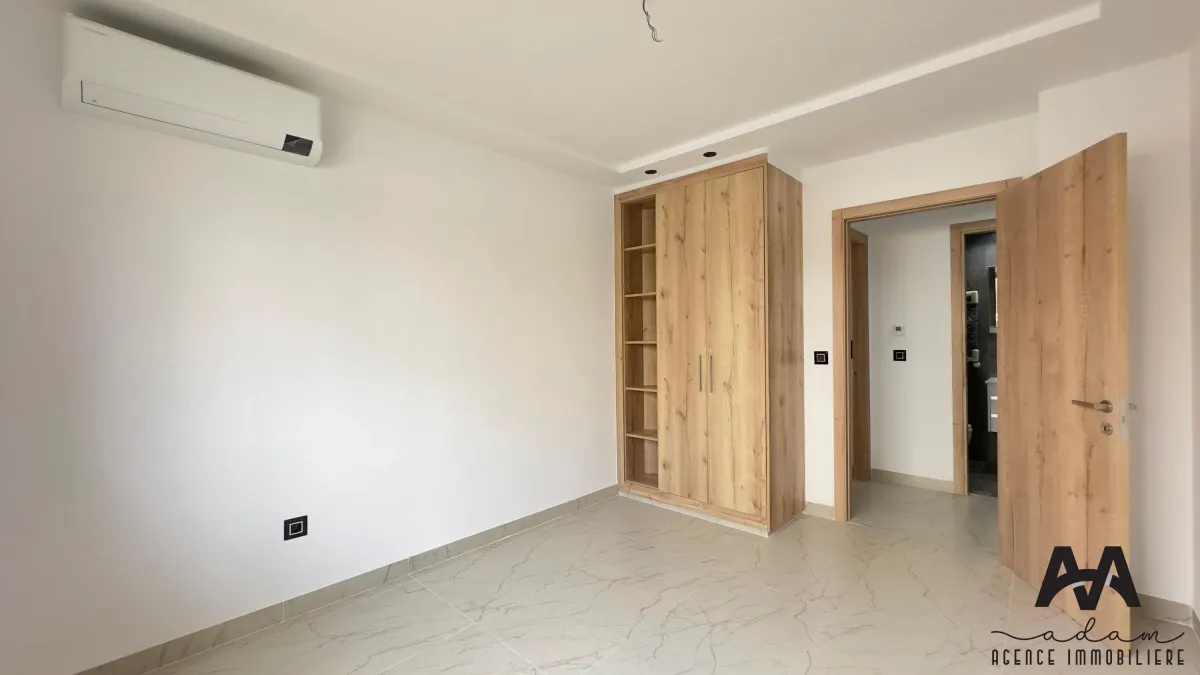 Appartement S+3 – 150 m² en RDC – Manzah 9C, Tunis