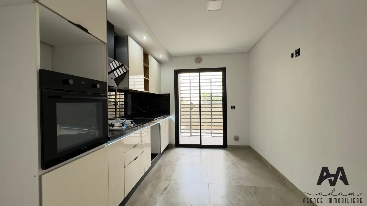 Appartement S+3 – 150 m² en RDC – Manzah 9C, Tunis