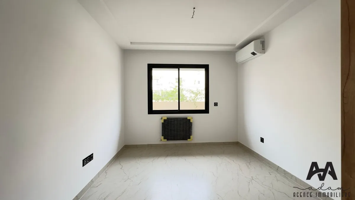 Appartement S+3 – 150 m² en RDC – Manzah 9C, Tunis