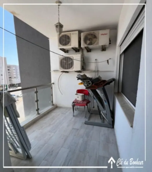 Appartement S+3 spacieux à Cité Wahat