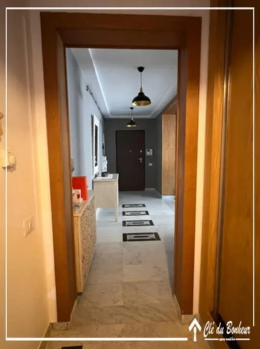 Appartement S+3 spacieux à Cité Wahat