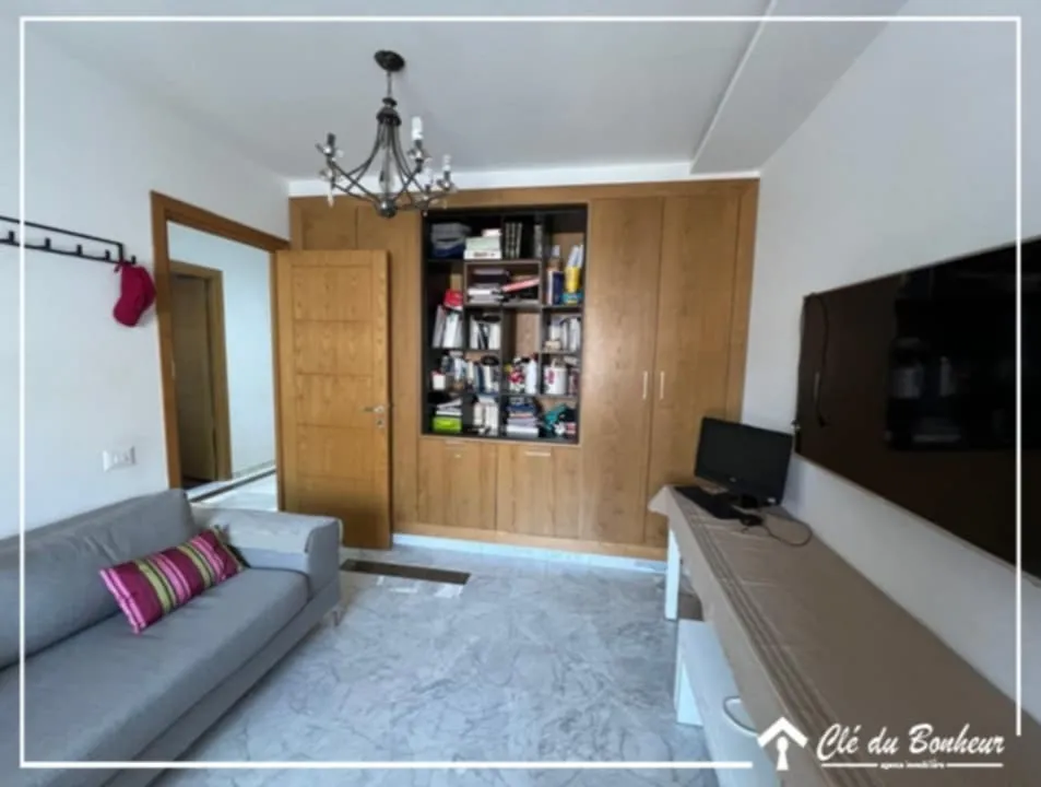 Appartement S+3 spacieux à Cité Wahat