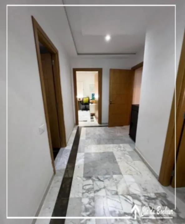 Appartement S+3 spacieux à Cité Wahat