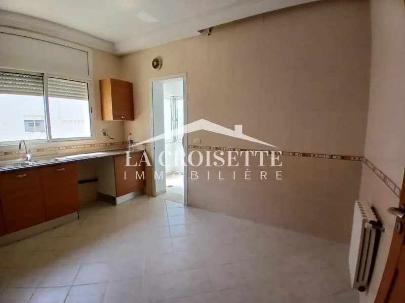 Appartement s3 avec chambre de service à La Marsa MAL1791