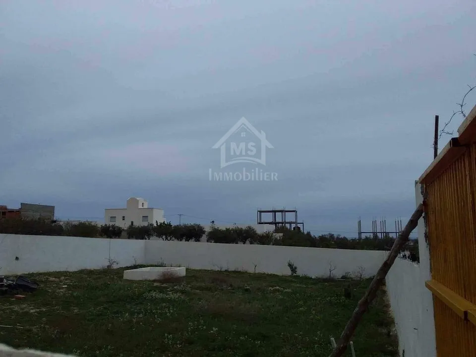 Terrain clôturé à vendre à 105 MD à Hammamet Sud 51355351