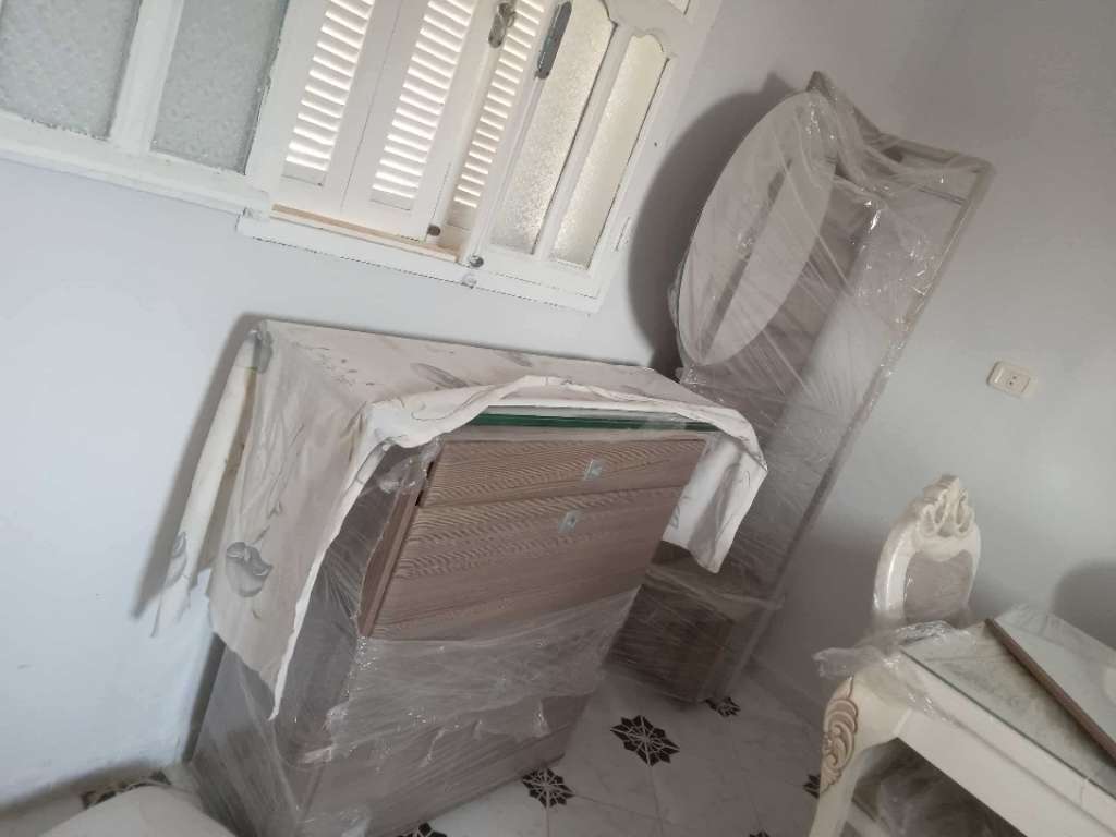 Salle à manger et meuble d'entrée